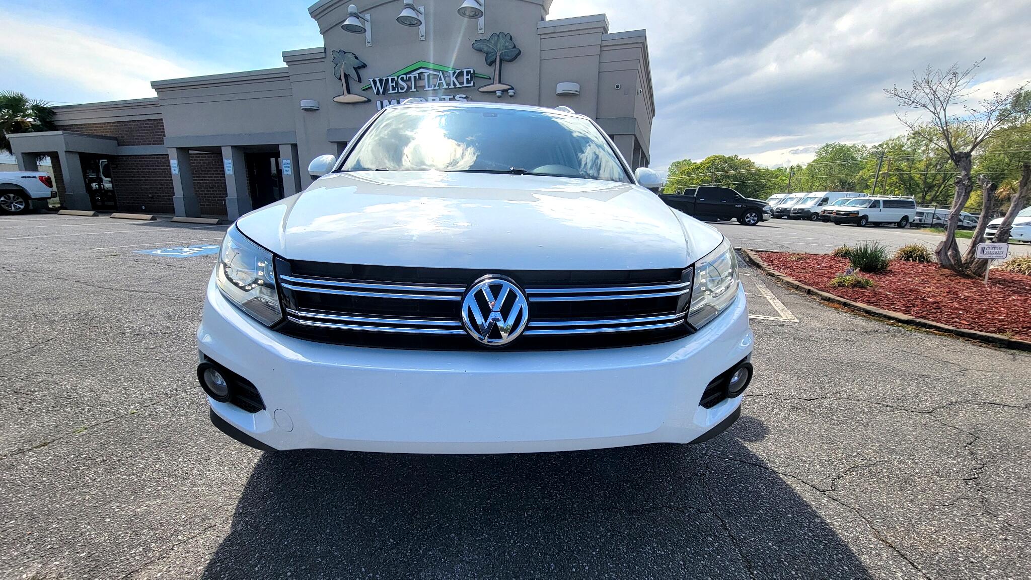 Vehicle image 4 of 49