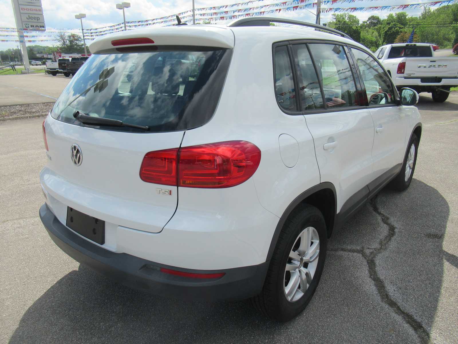 Vehicle image 3 of 36