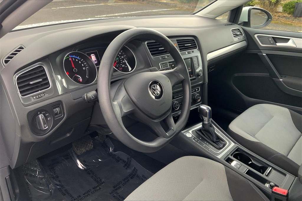 Vehicle image 17 of 33