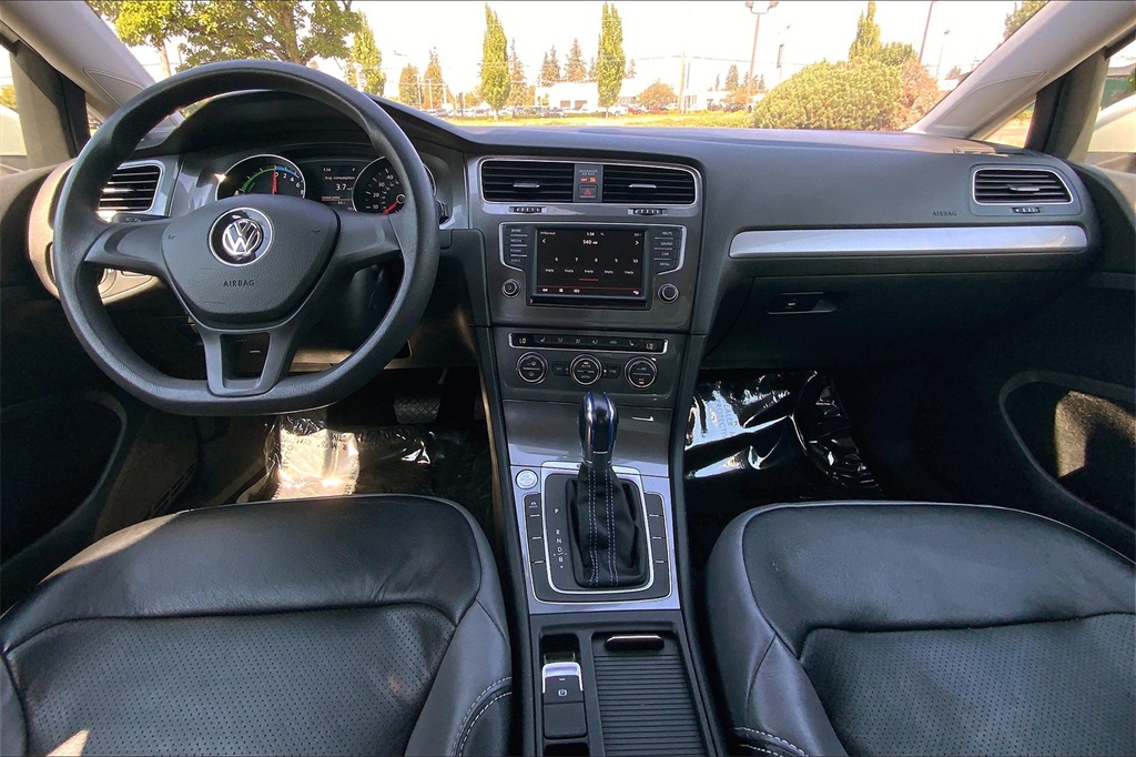 Vehicle image 15 of 33