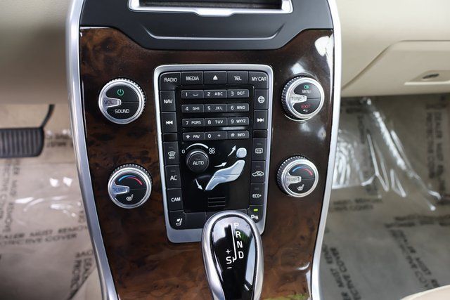 2016 Volvo S80 T5 Drive-E Image 31 of 47