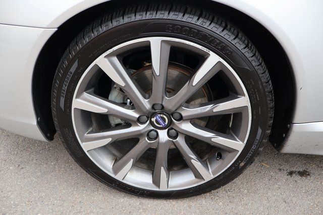 2016 Volvo S80 T5 Drive-E Image 13 of 47