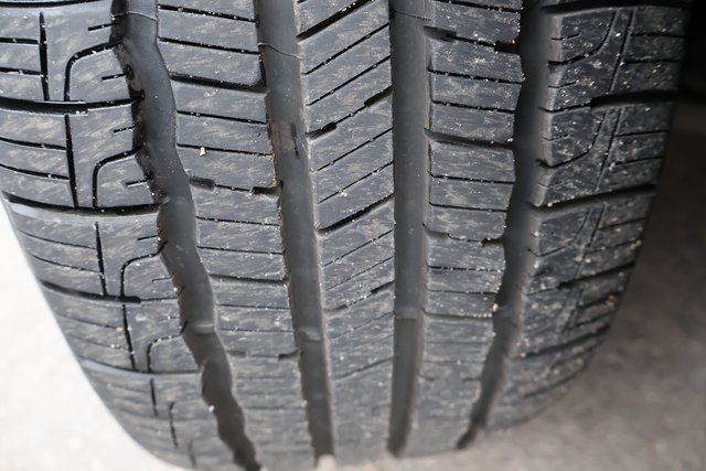 2016 Volvo S80 T5 Drive-E Image 16 of 47