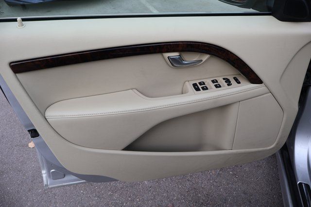 2016 Volvo S80 T5 Drive-E Image 32 of 47