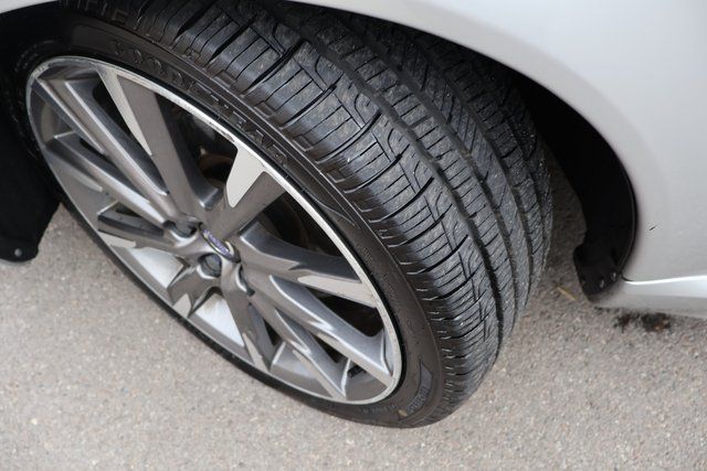 2016 Volvo S80 T5 Drive-E Image 14 of 47