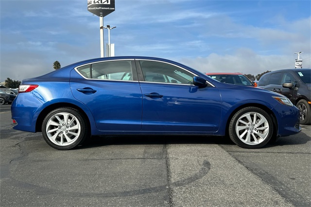 2017 Acura ILX Acurawatch Plus Image 4 of 23