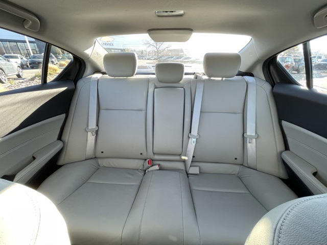 2017 Acura ILX Acurawatch Plus Image 13 of 23