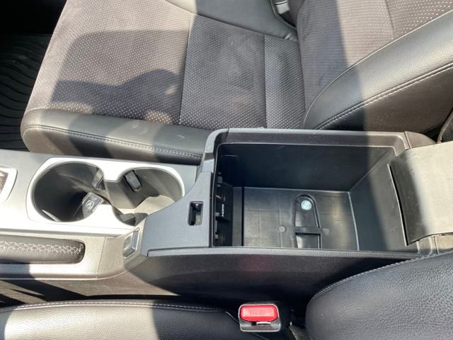 Vehicle image 20 of 28