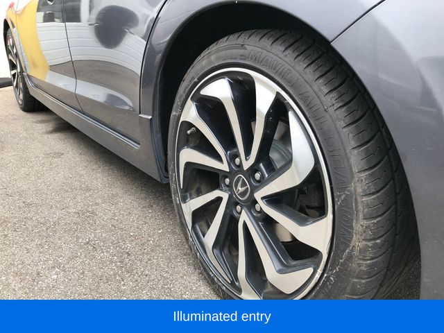 Vehicle image 6 of 28