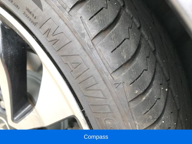 Vehicle image 7 of 28