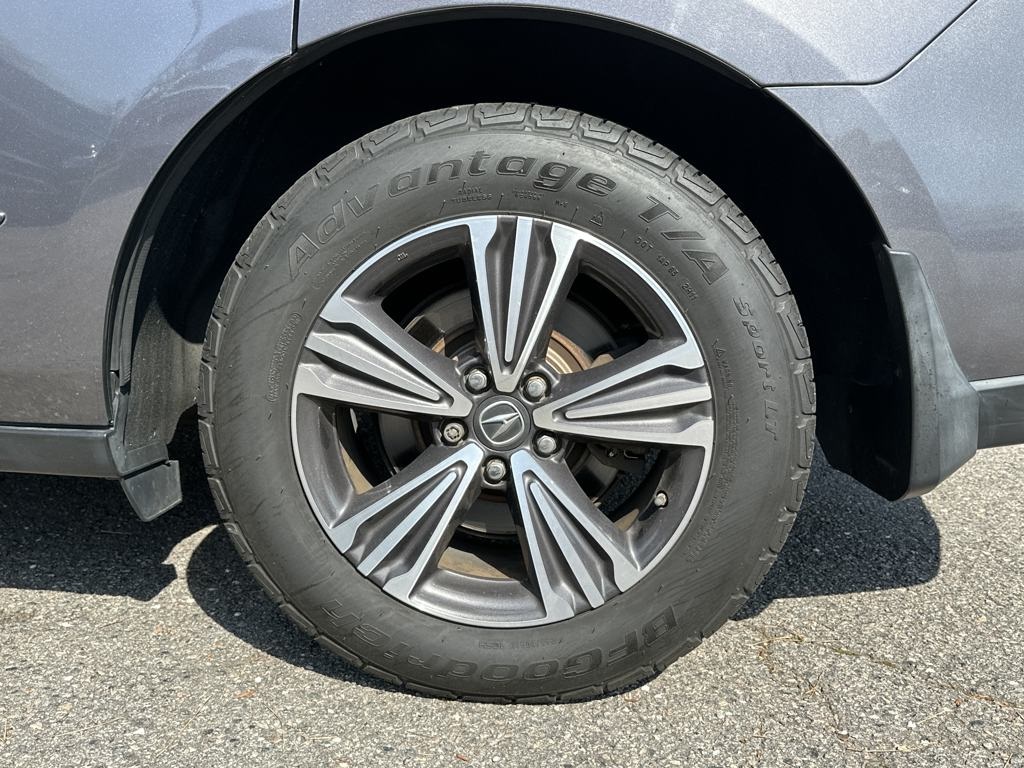 Vehicle image 8 of 23