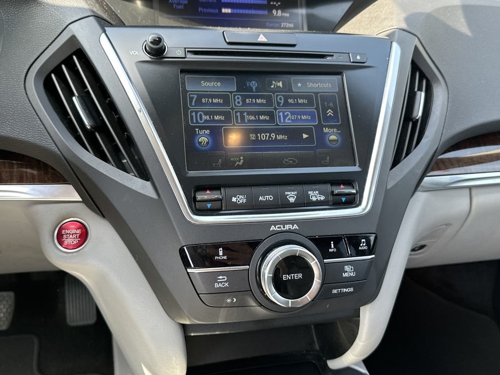 Vehicle image 19 of 23