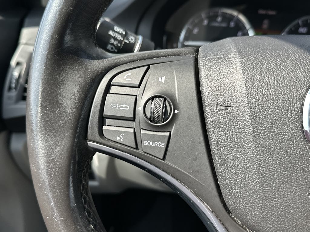 Vehicle image 15 of 23