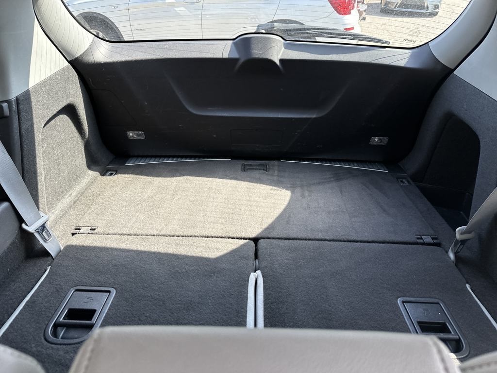 Vehicle image 23 of 23