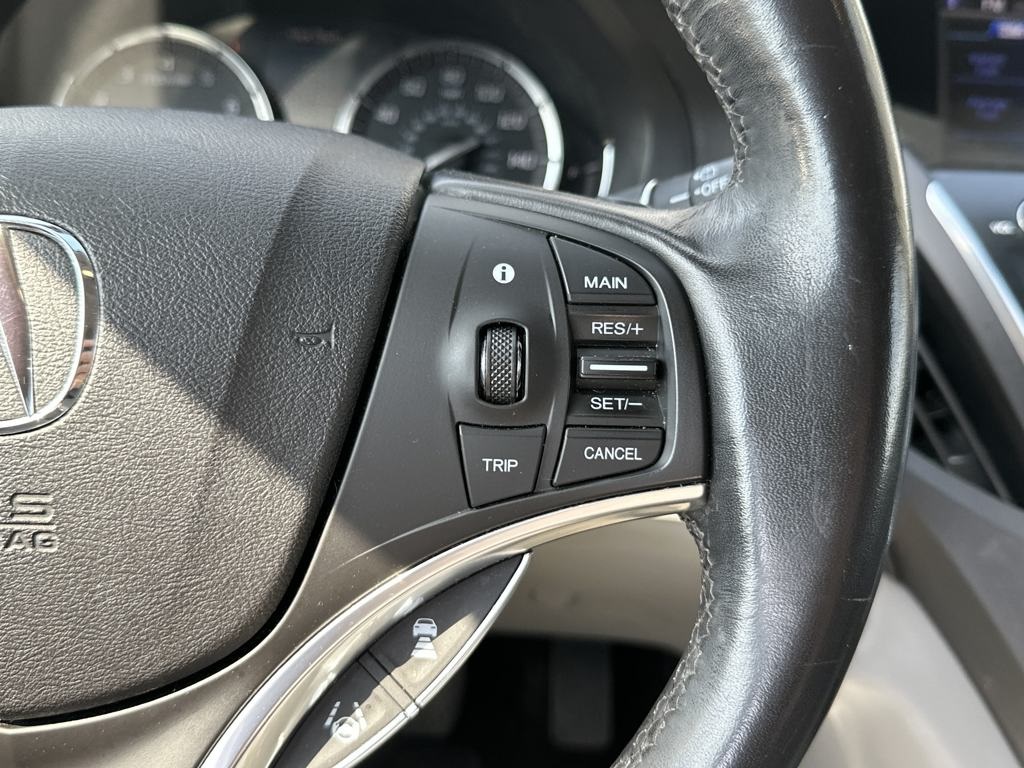 Vehicle image 16 of 23