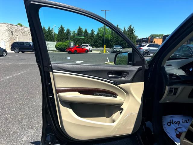 Vehicle image 9 of 30