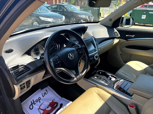 Vehicle image 10 of 30
