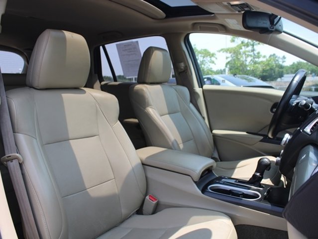 Vehicle image 25 of 29