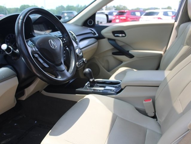 Vehicle image 20 of 29