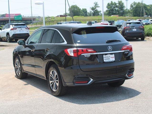 Vehicle image 8 of 29