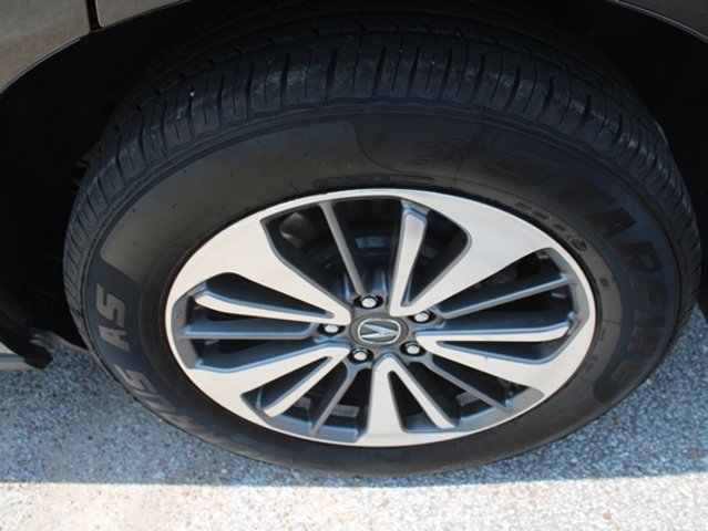 Vehicle image 26 of 29