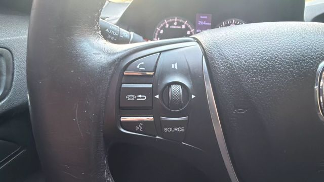Vehicle image 13 of 30