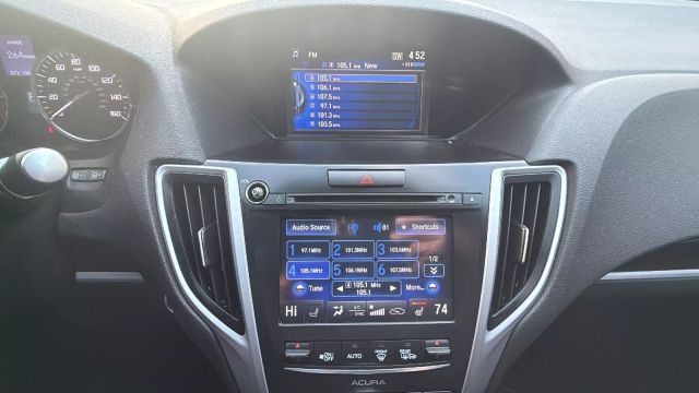 Vehicle image 17 of 30