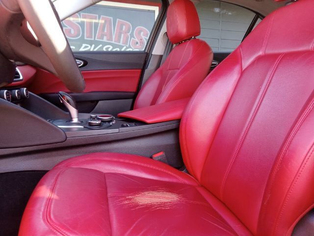 Vehicle image 12 of 39