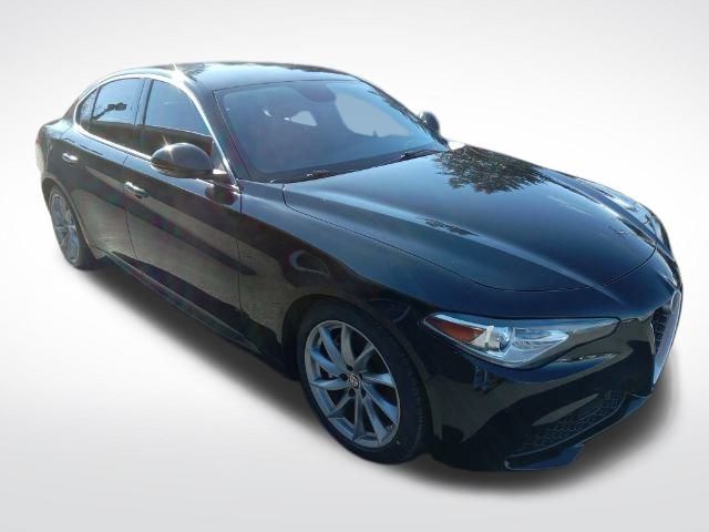 Vehicle image 6 of 39