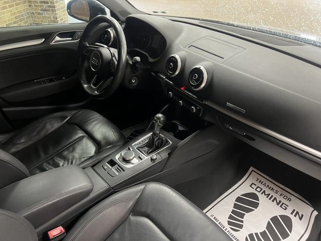 Vehicle image 26 of 31