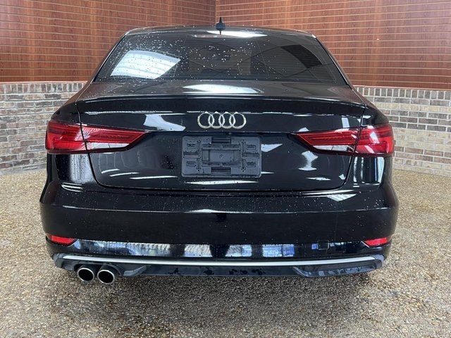 Vehicle image 29 of 31