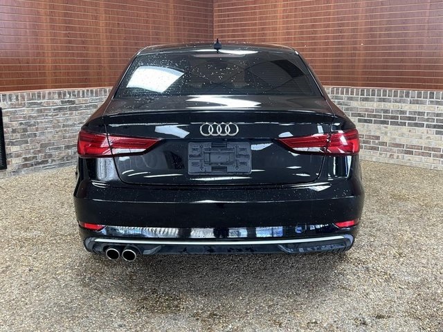 Vehicle image 7 of 31