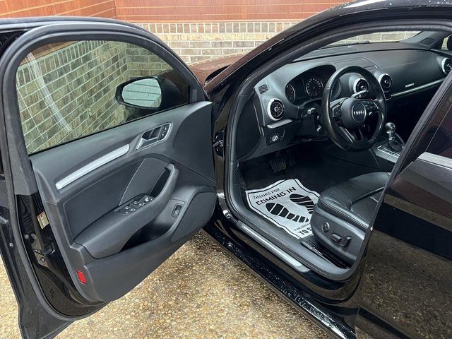 Vehicle image 27 of 31