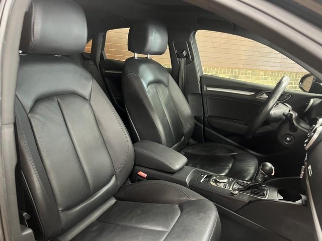 Vehicle image 24 of 31