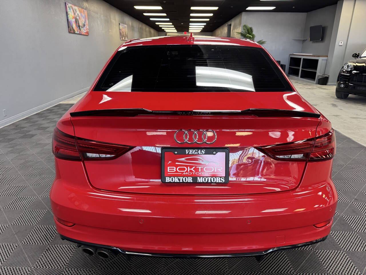 Vehicle image 16 of 59