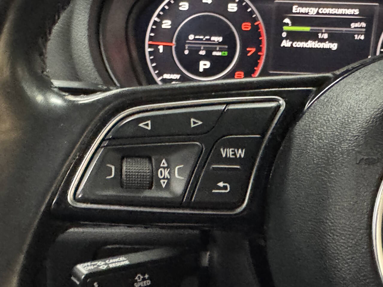 Vehicle image 29 of 59
