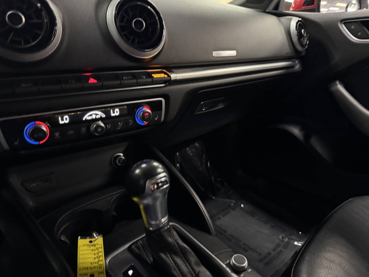Vehicle image 26 of 59