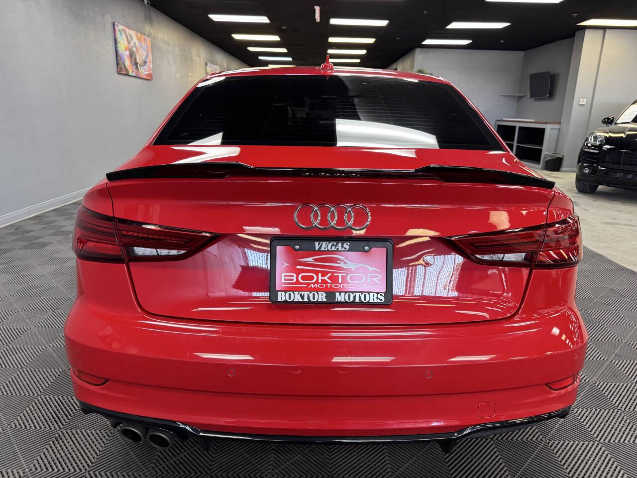 Vehicle image 17 of 59