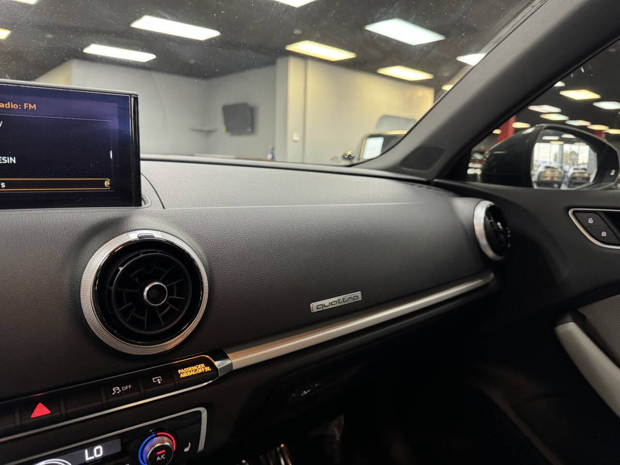 Vehicle image 27 of 59