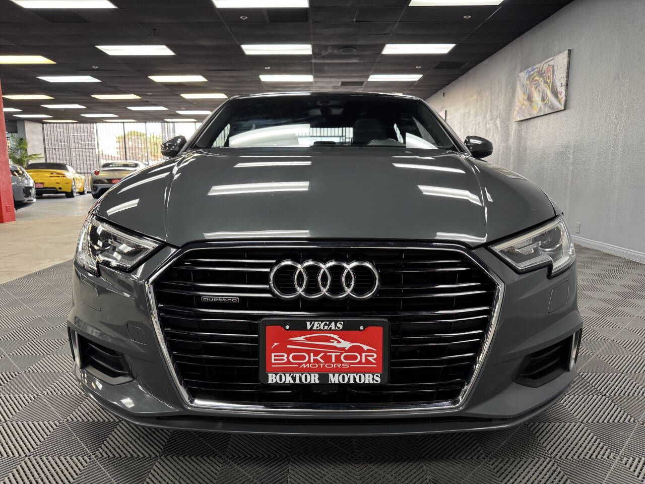 Vehicle image 4 of 59