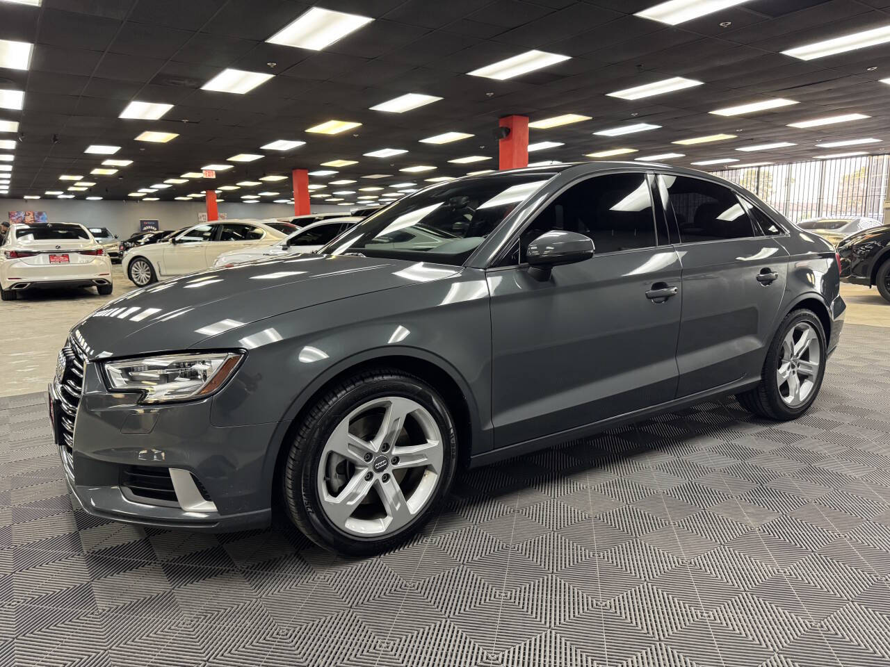 Vehicle image 2 of 59