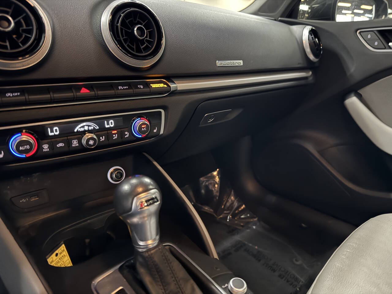 Vehicle image 24 of 59