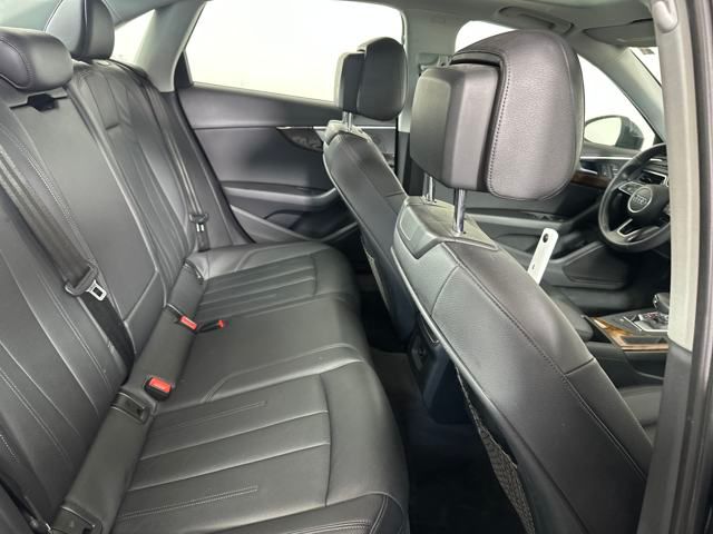 Vehicle image 25 of 27