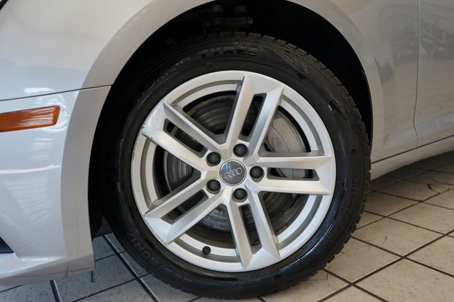 Vehicle image 50 of 54