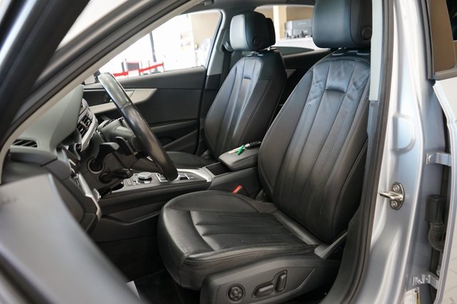 Vehicle image 11 of 54
