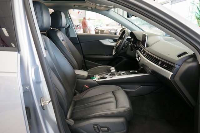 Vehicle image 40 of 54