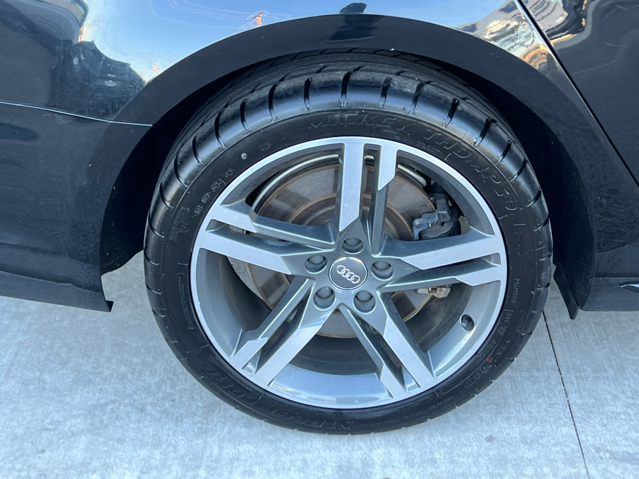 Vehicle image 9 of 21