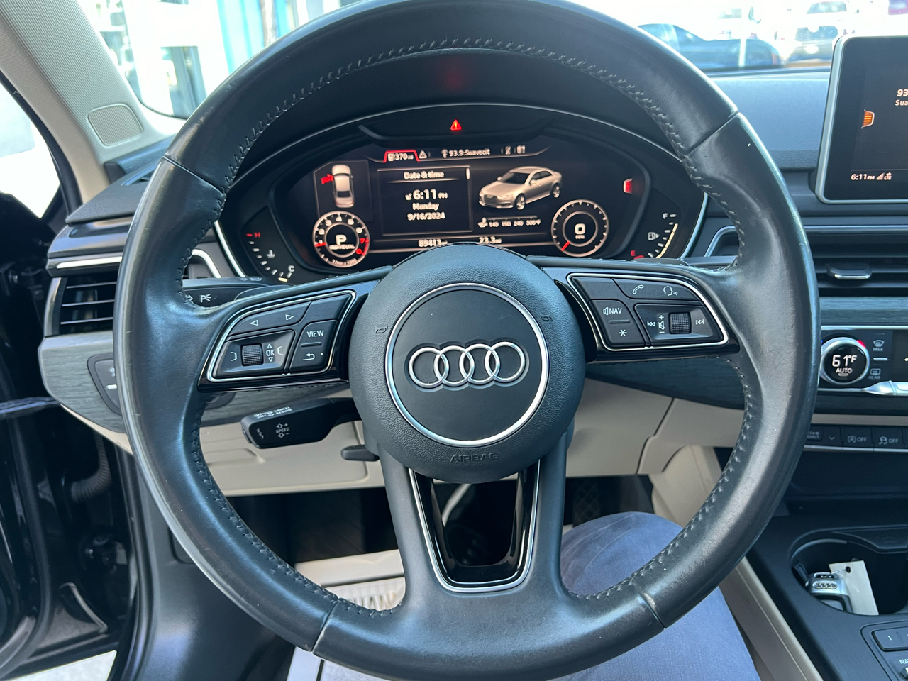 Vehicle image 12 of 21