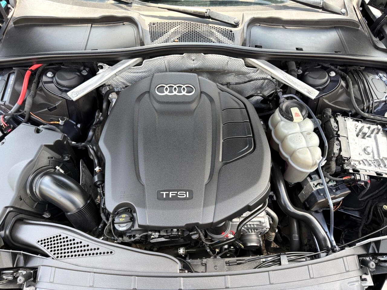 2017 Audi A4 Premium Image 11 of 28