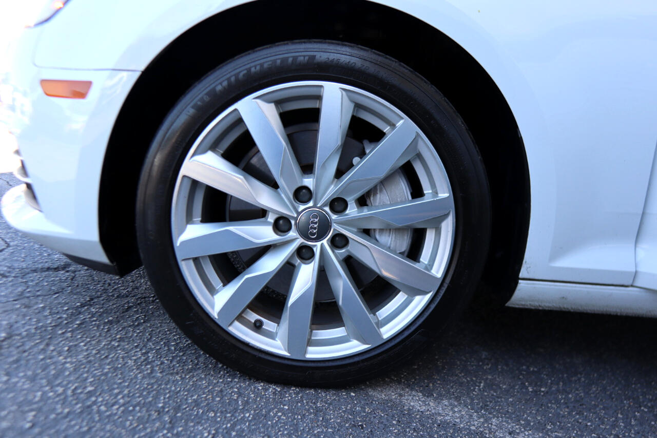 Vehicle image 10 of 39